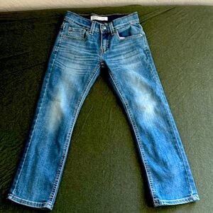 7 regular Levi jeans